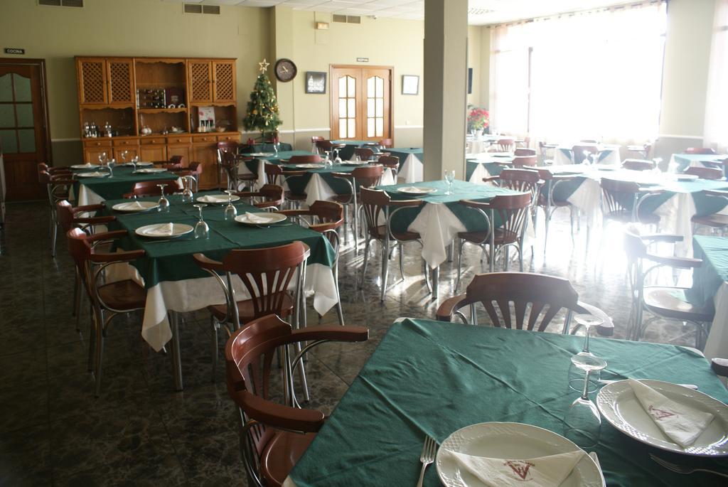 Hostal Velasco Valdelacalzada Luaran gambar