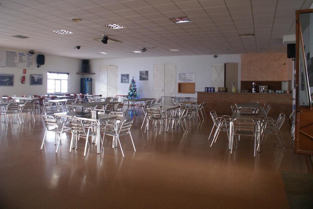Hostal Velasco Valdelacalzada Luaran gambar