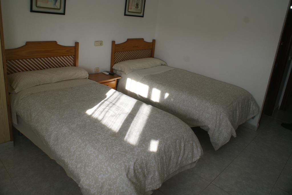 Hostal Velasco Valdelacalzada Luaran gambar